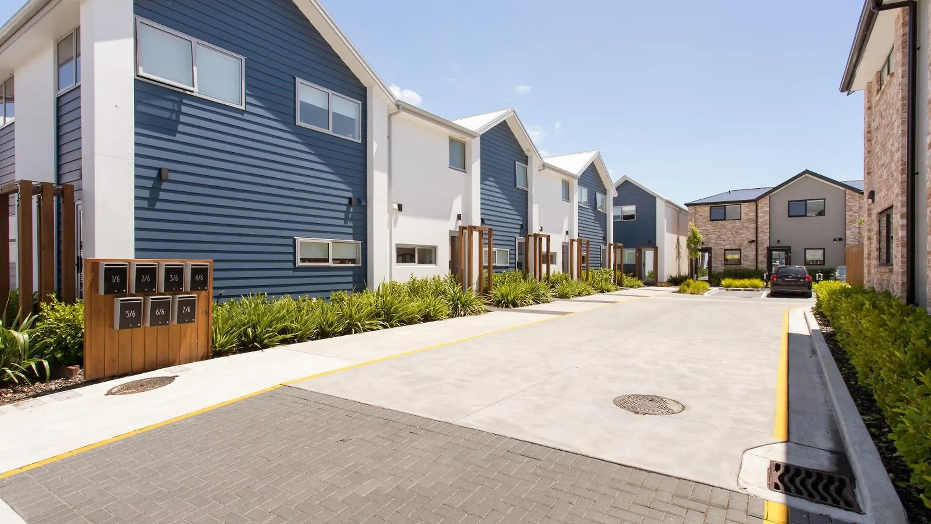 Apartment Location Plus Free Off St Park Handy Hospital Christchurch New Zealand
