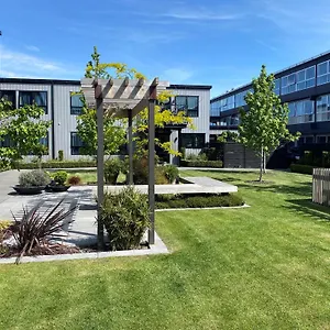 4* Aparthotel Southwark &